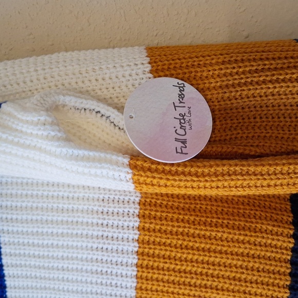 V-Neck Multi Color, Fringed, Cropped Sweater NWT  Size Large - Picture 10 of 14